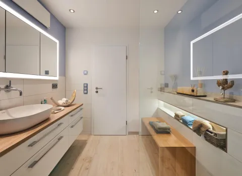 Kom­pakt-Ba­de­zim­mer in Sin­del­fin­gen