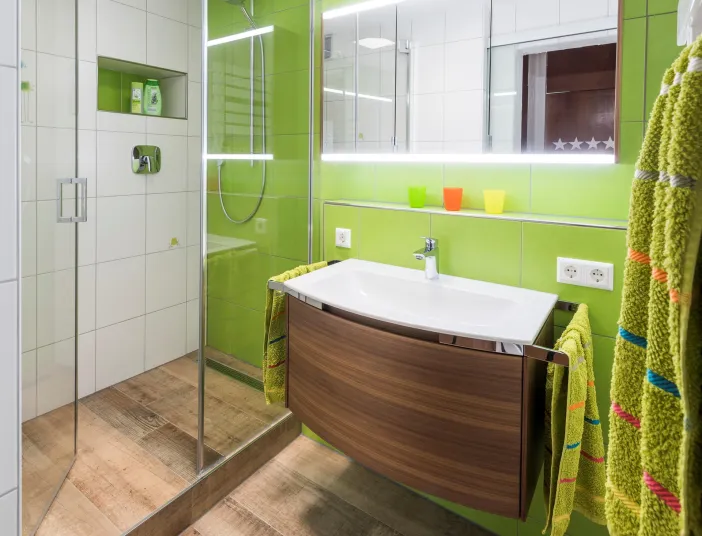 Kompaktbad in Grün